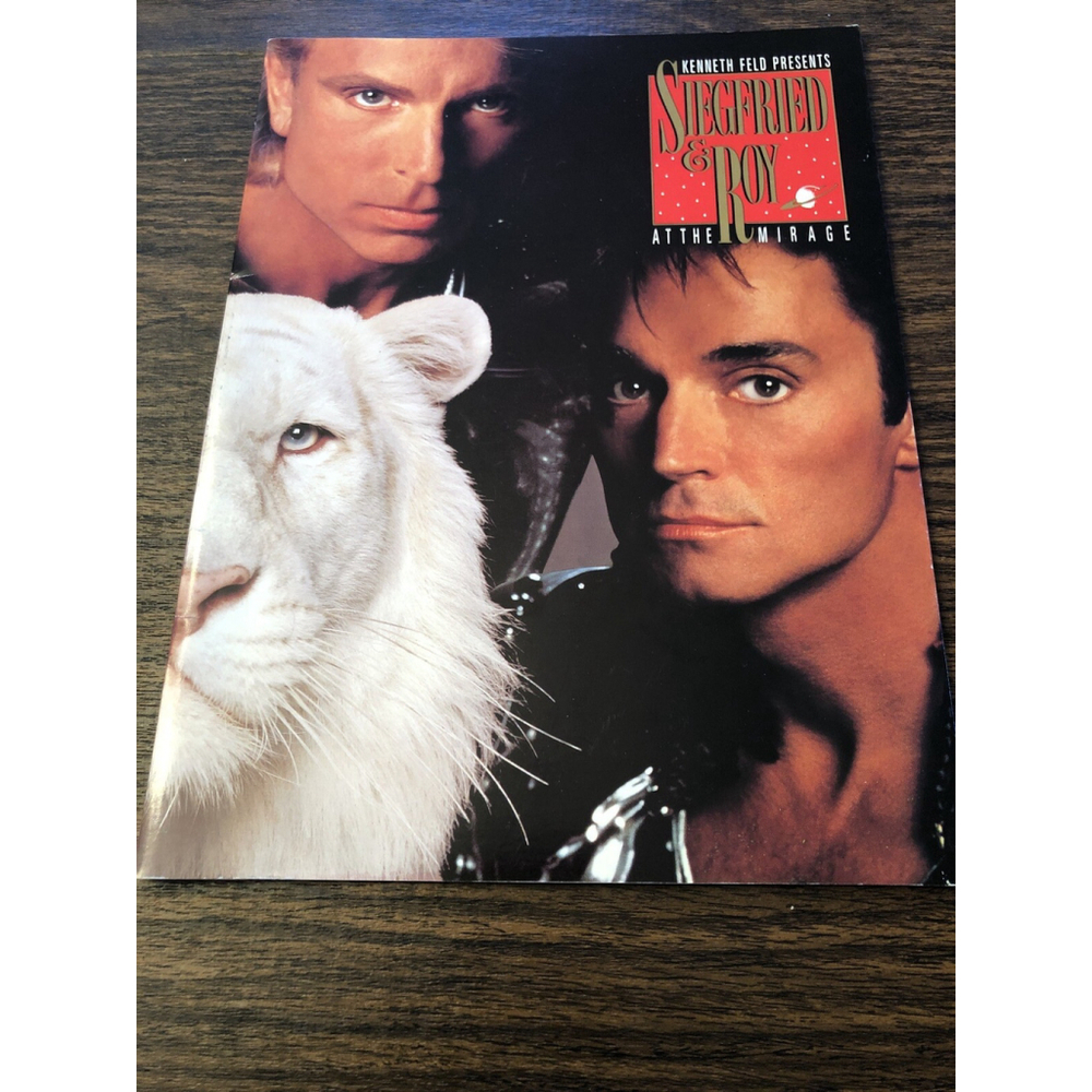 VG+ VINTAGE 1991 SIEGFRIED & ROY AT THE MIRAGE SOUVENIR PROGRAM LAS VEGAS